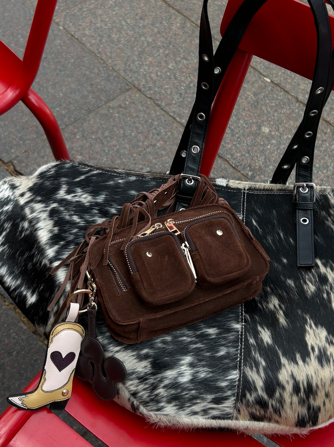 Helena Fringe Suede dark brown gold Gaudi Den Haag