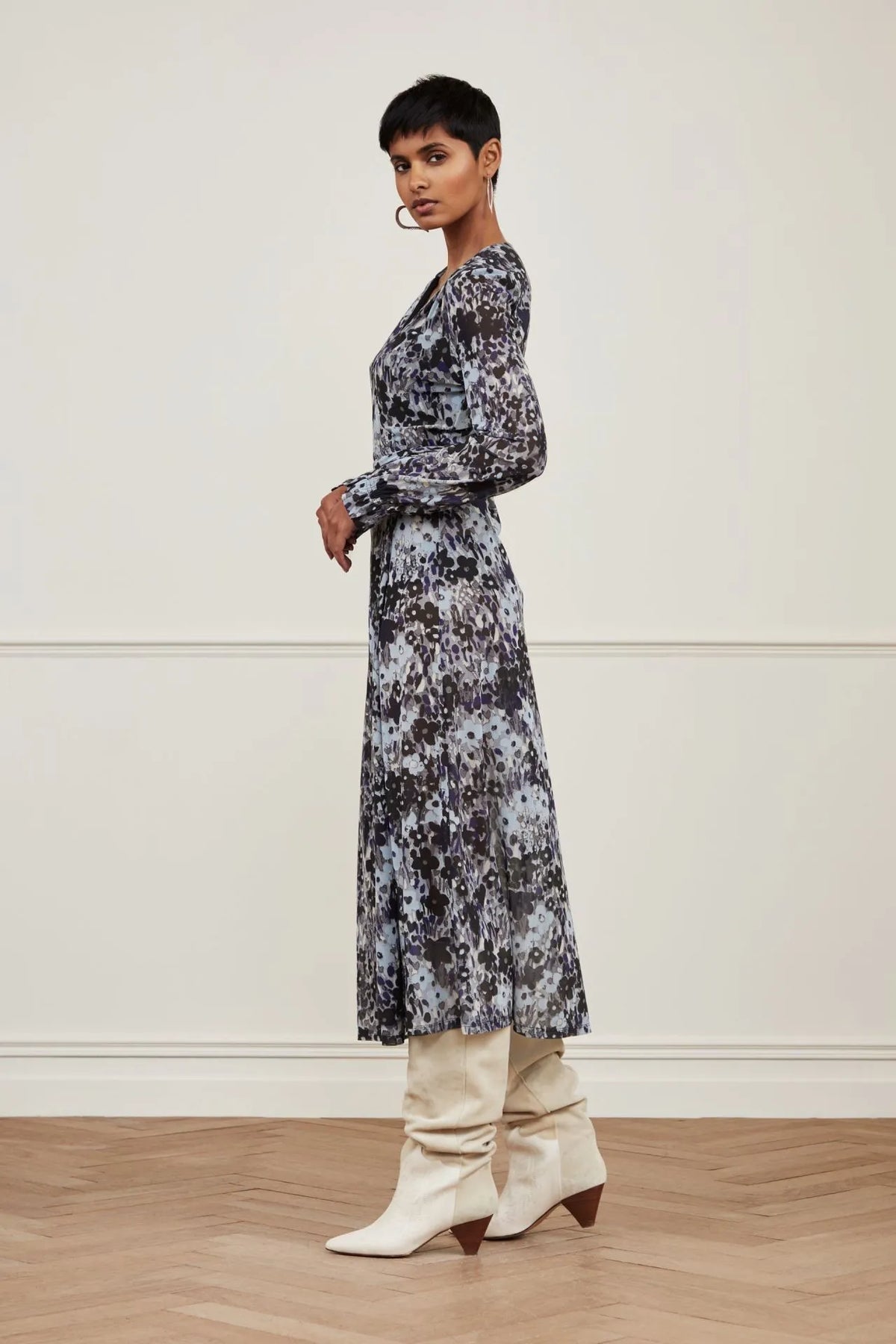 Natasja Frill dress blue meadow Gaudi Den Haag