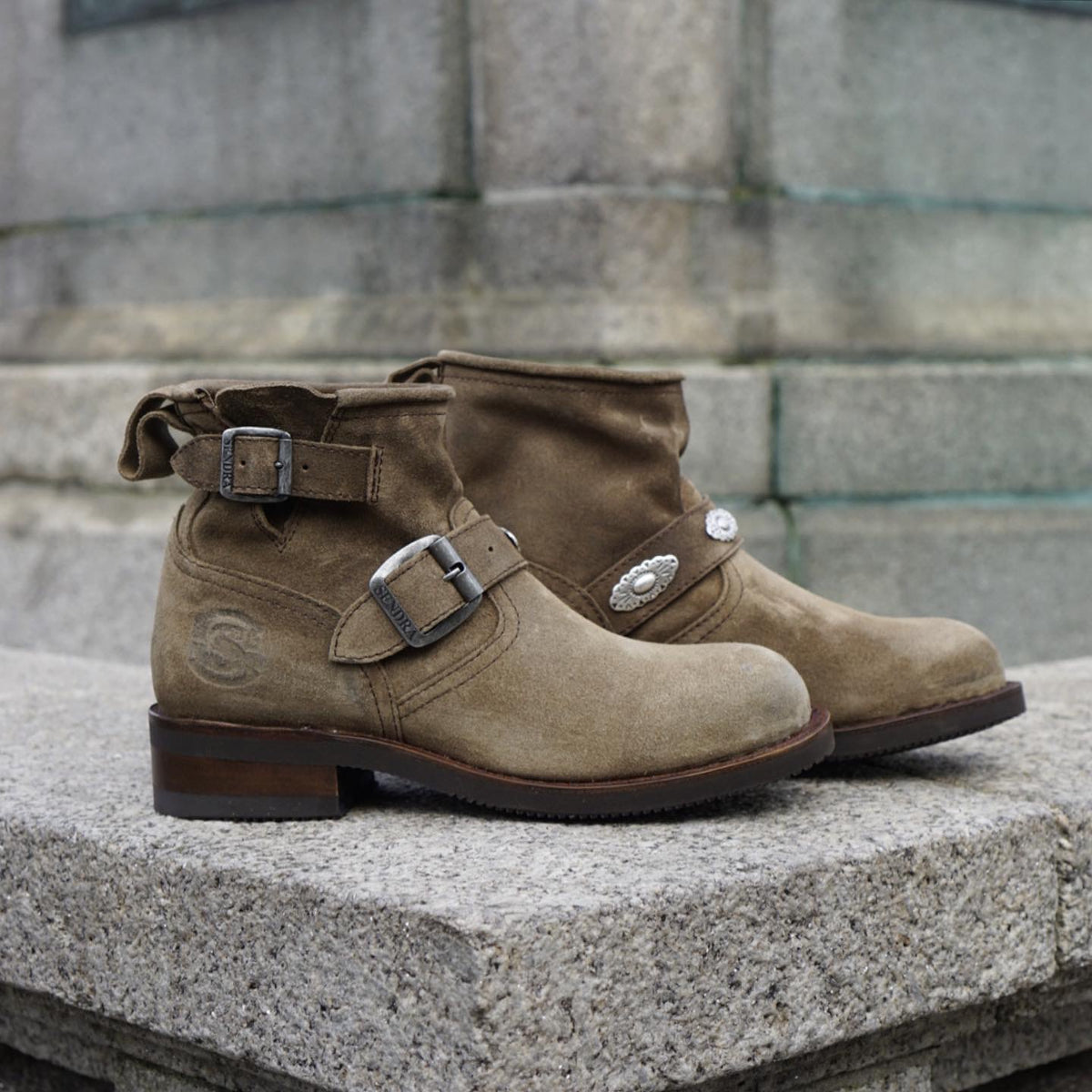 Sendra biker boots conchos corda Gaudi Den Haag