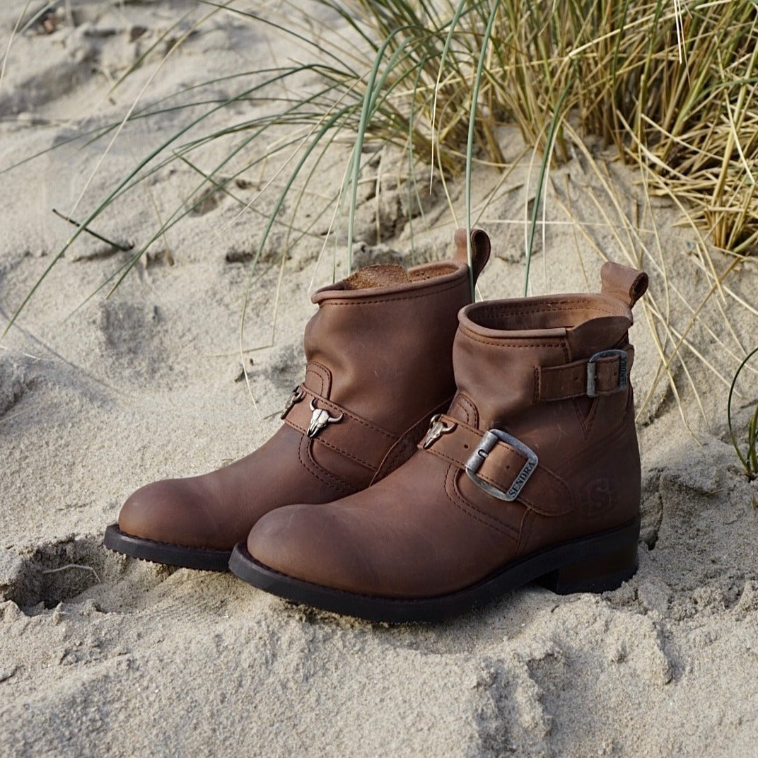 Biker boots short double skull brown Gaudi Den Haag