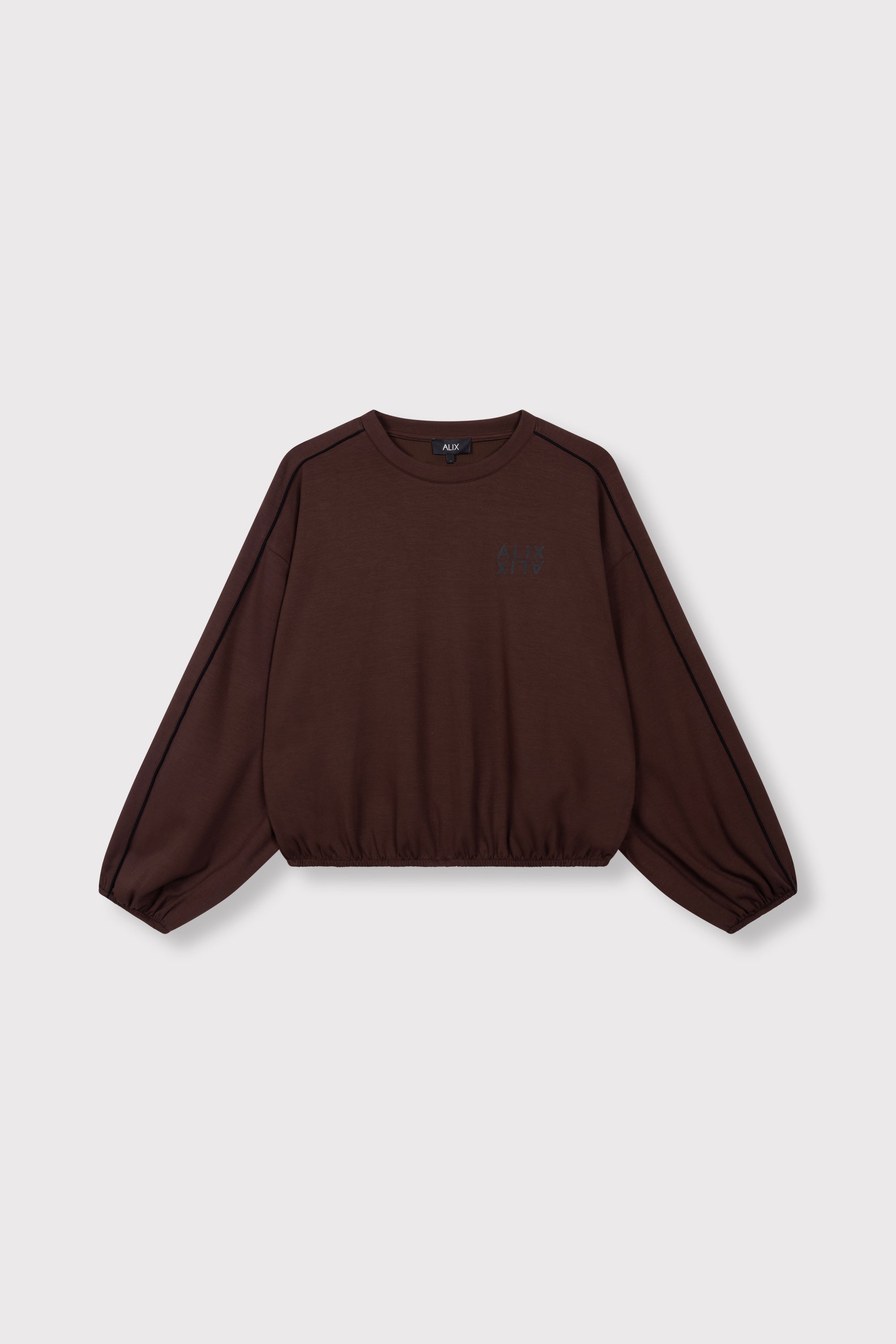 Piping sweater