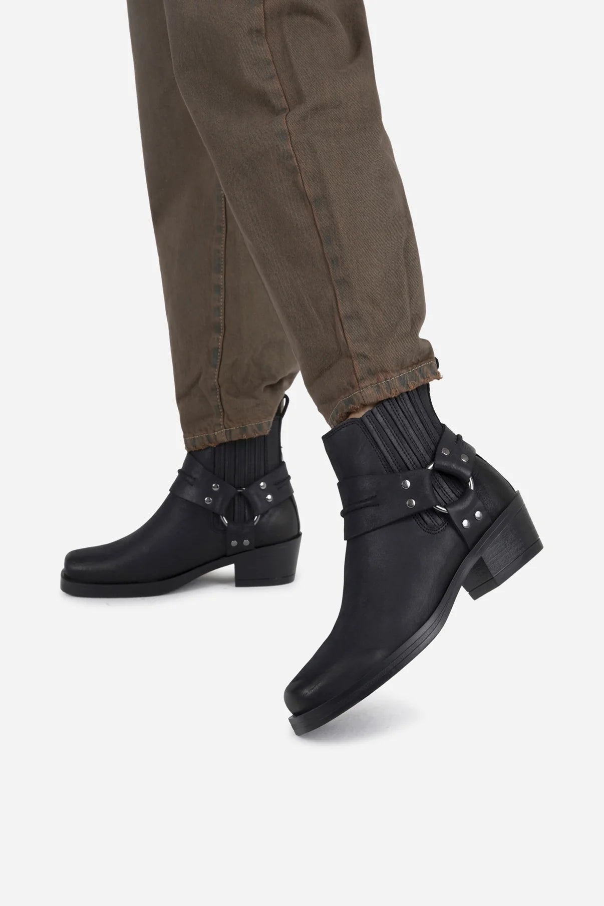 Trig-ger ankle boots - black