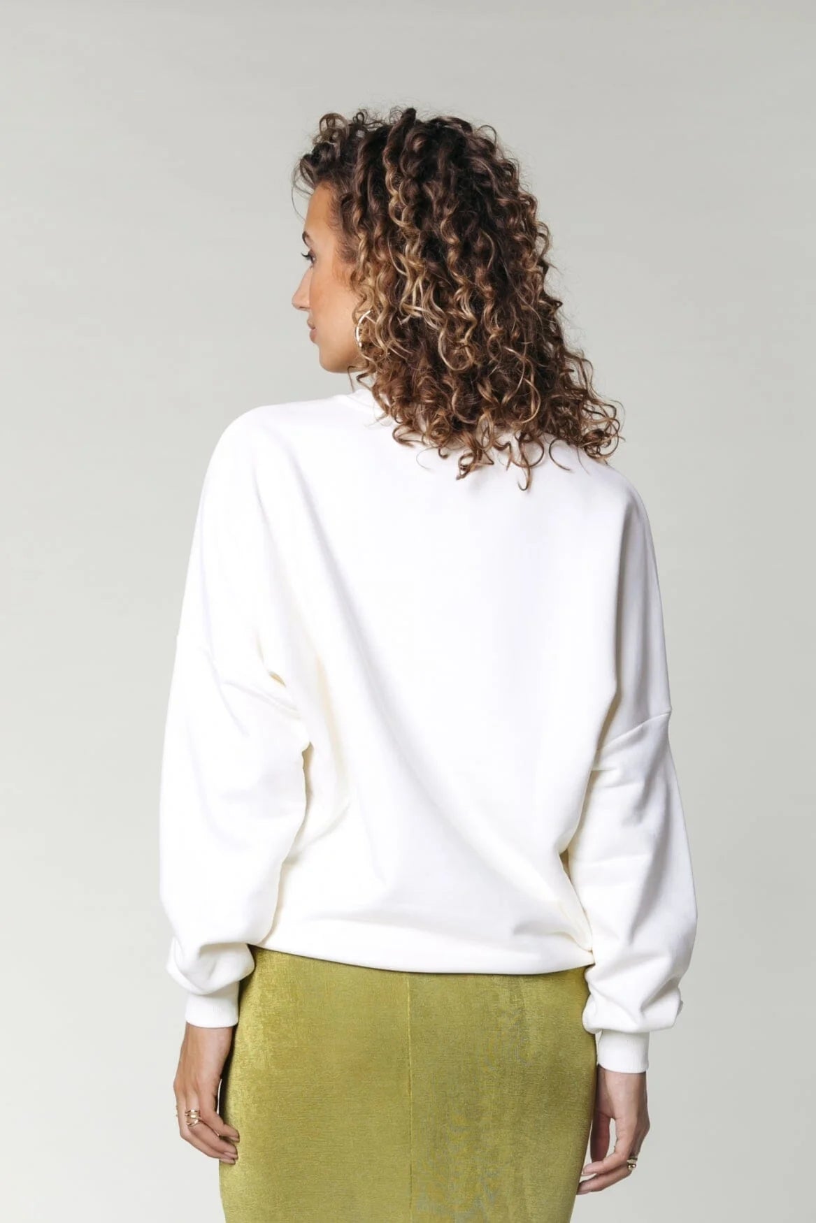 CR Curly Logo sweater | white/green