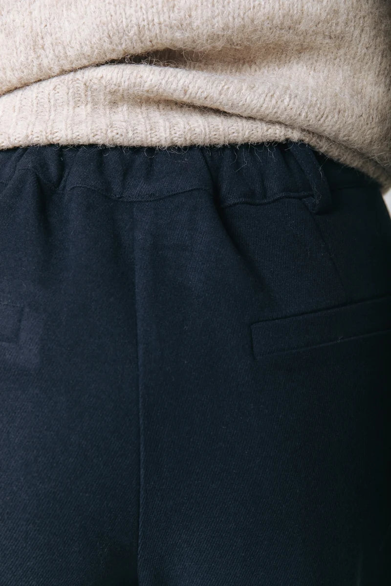 Maggy soft luxe tailored pants | navy
