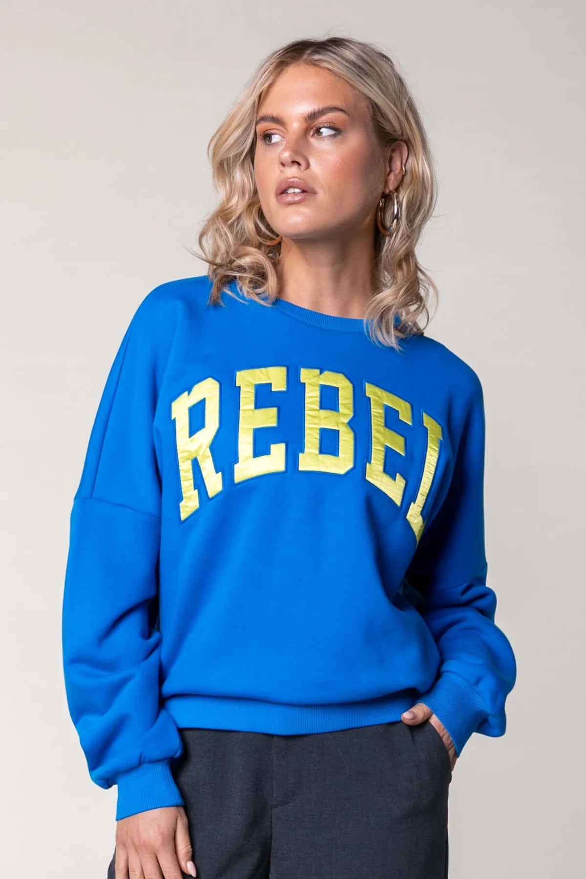 Patch Dropped Shoulder Sweater - blue