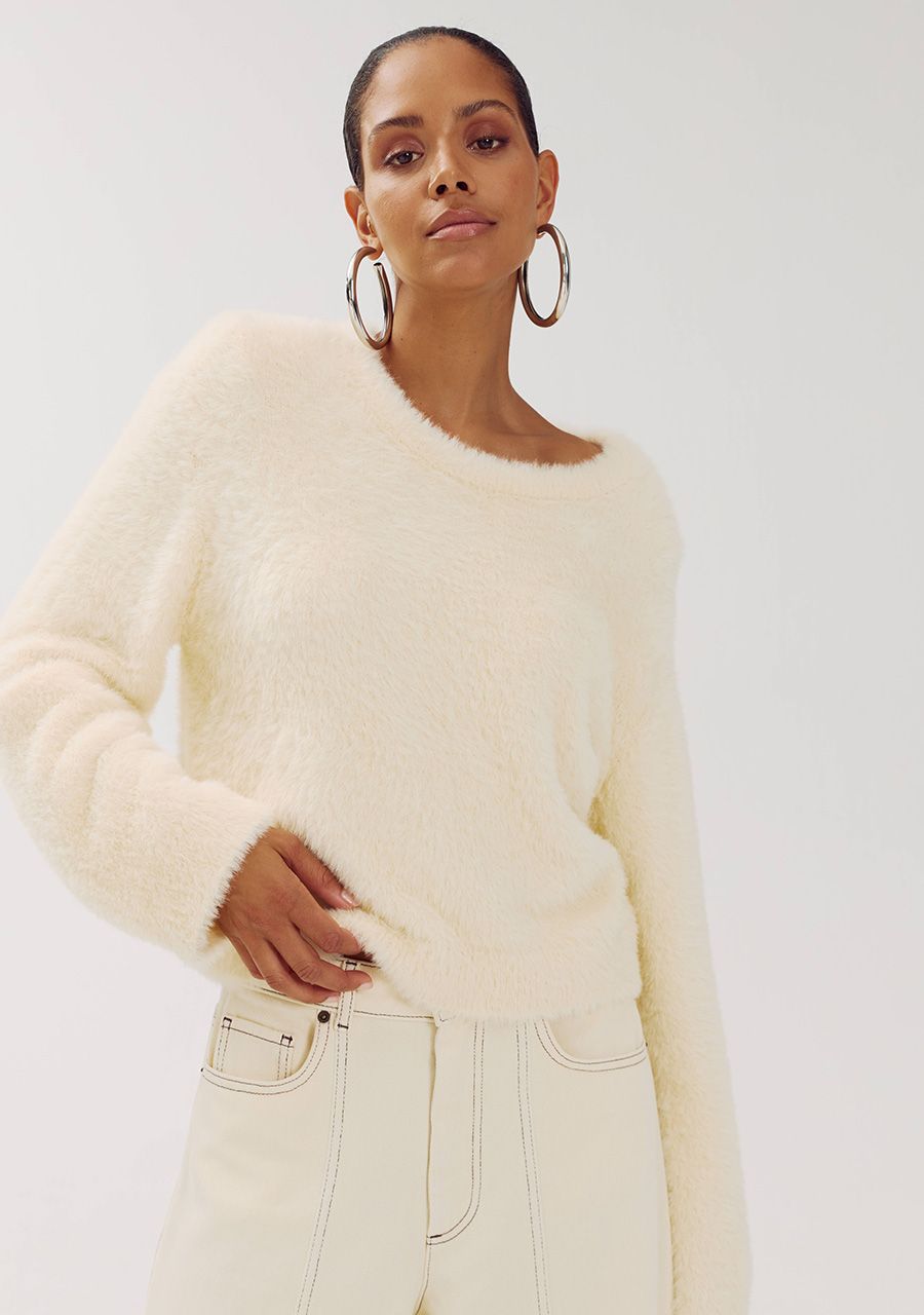 Nina fluffy sweater | almond oil