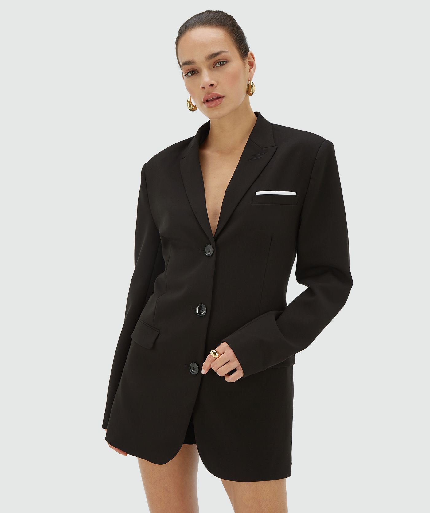 Estrella oversized blazer dress with shorts | Gaudi Den Haag Estrella oversized blazer dress with shorts | Gaudi Den Haag
