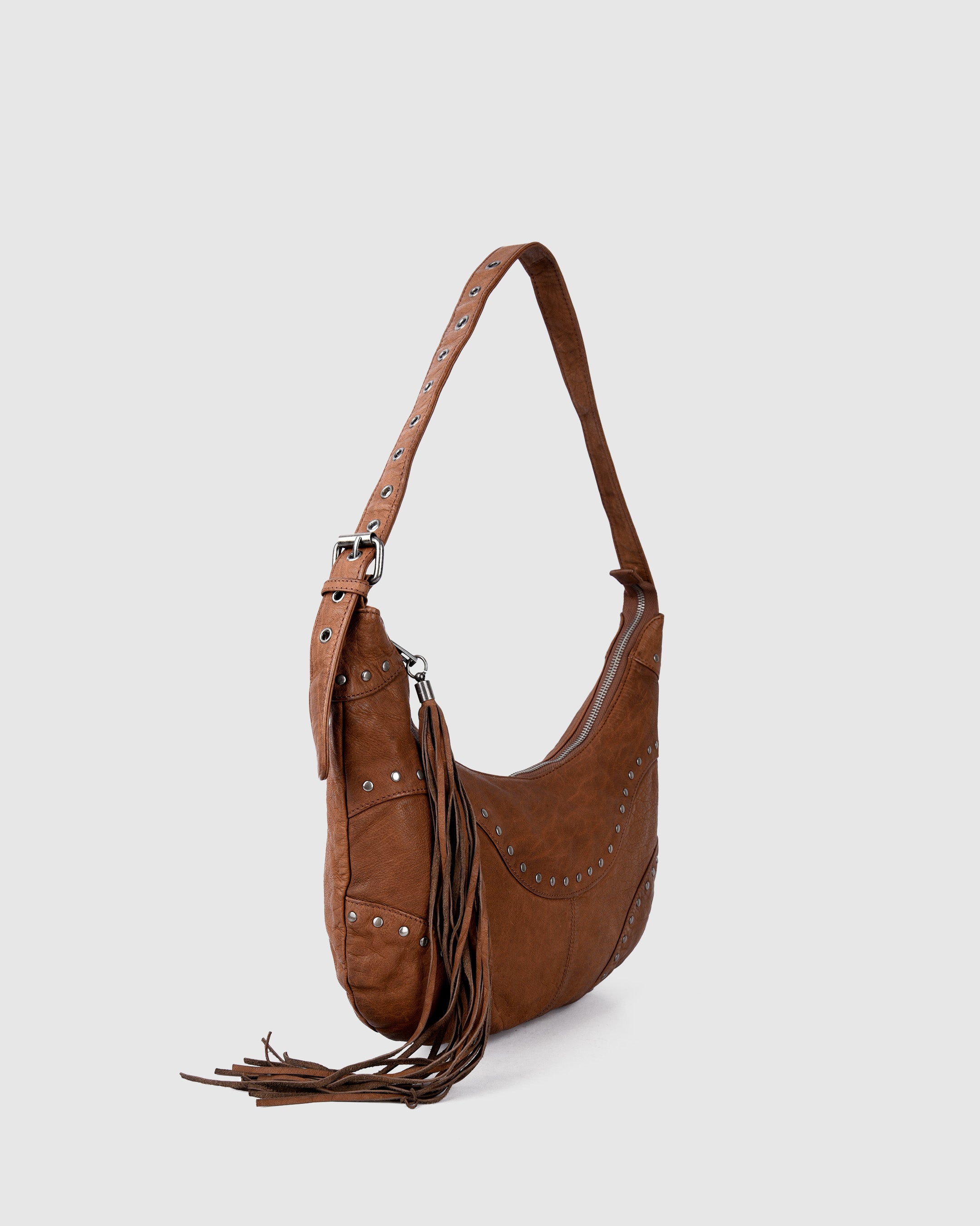 Dagmar rivet washed | ginger w. antique silver