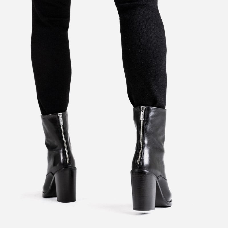 Mya Mae boots - black