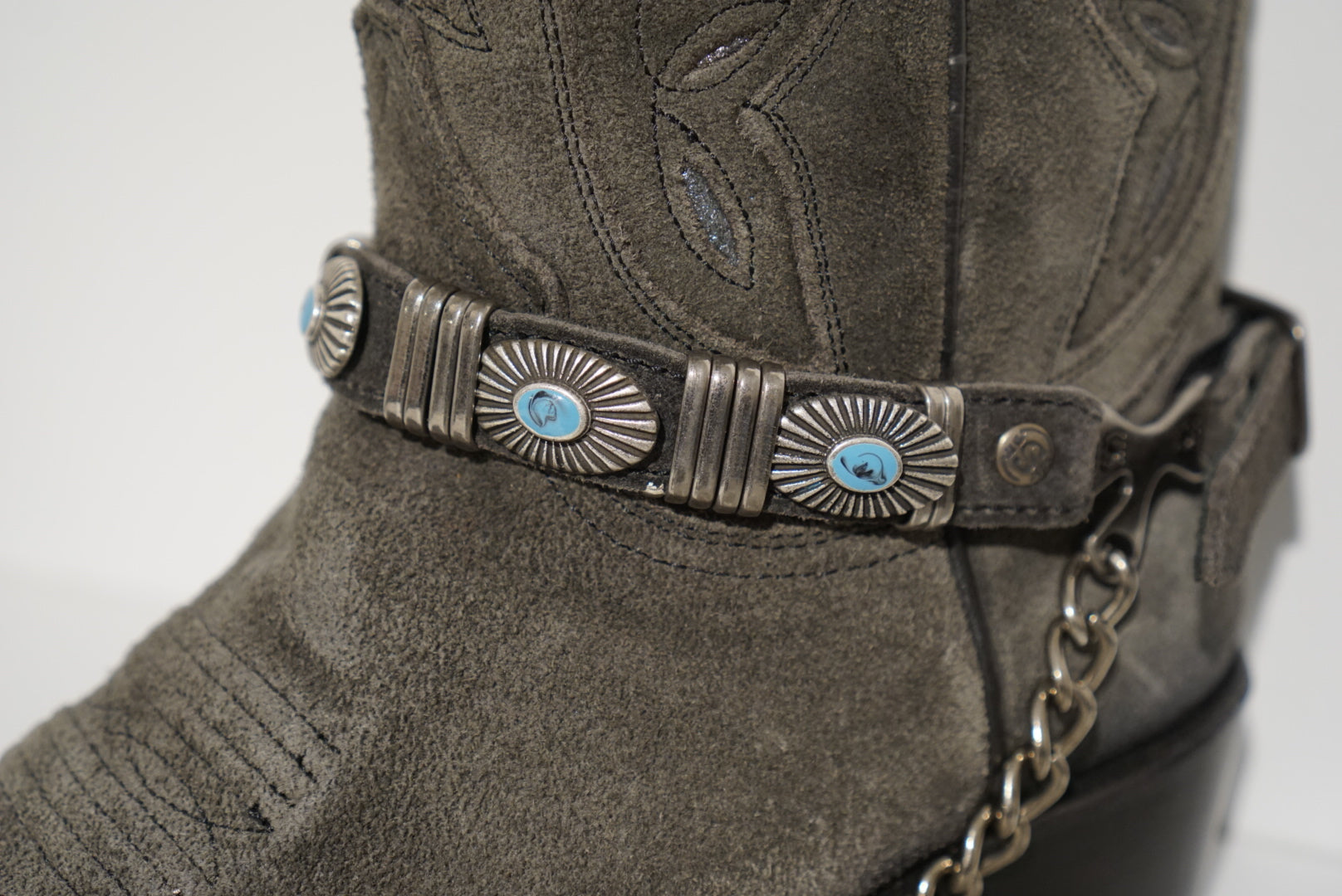 Sendra spurs - anthracite with turquoise conchos