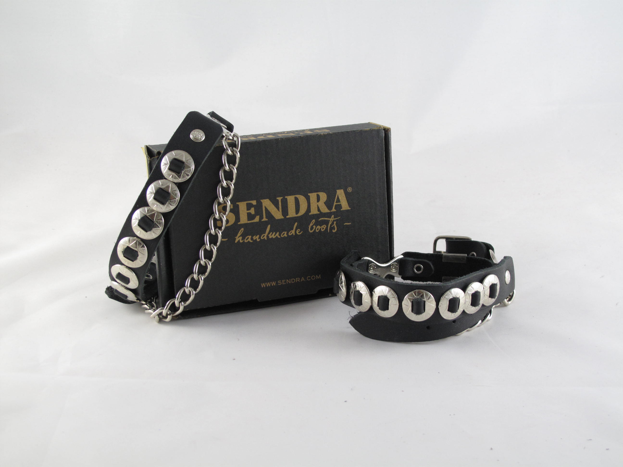 Sendra spurs - black with silver circles/stars