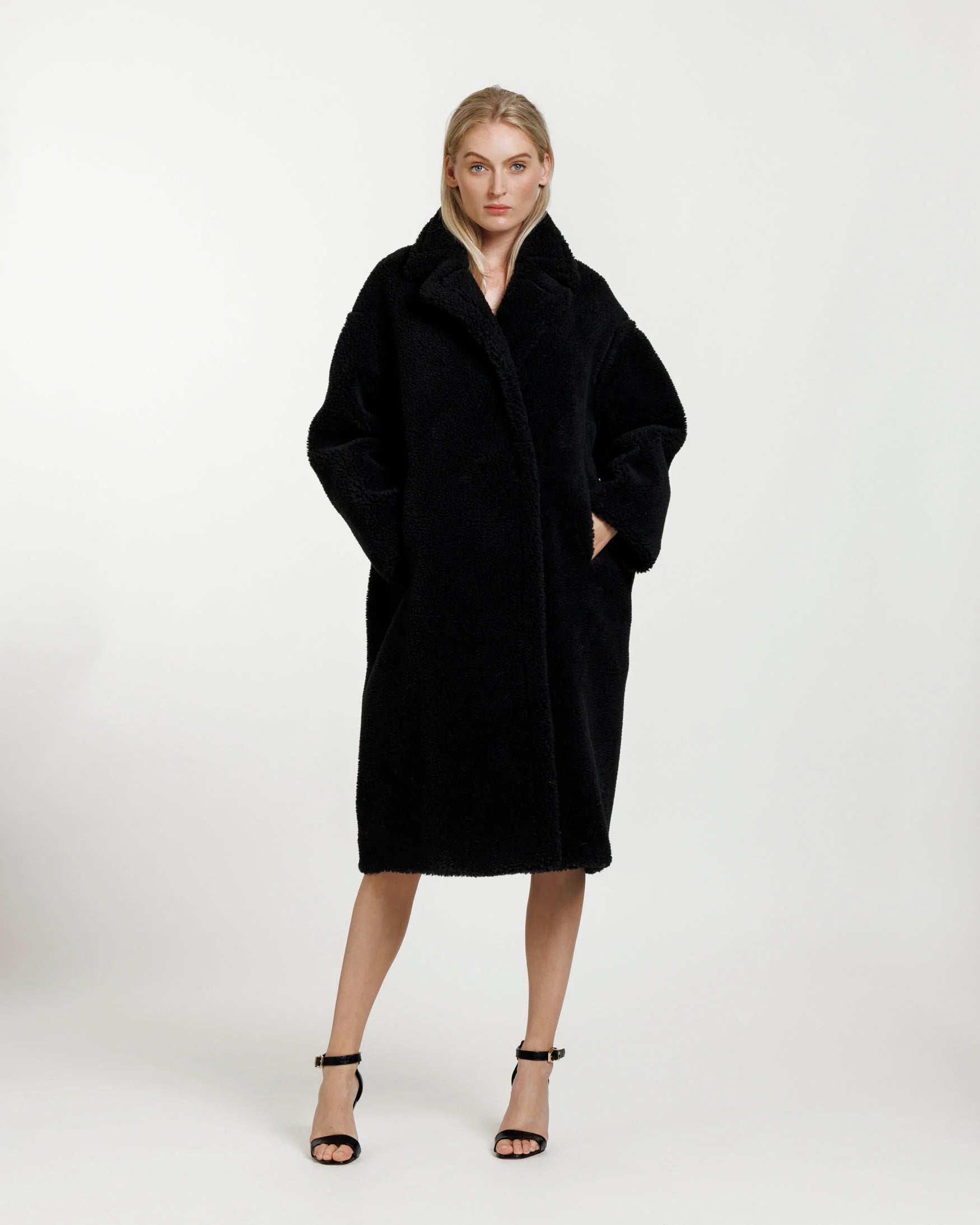 Monica reversable coat - black