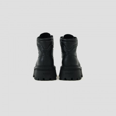 Groov-y Chunky Zipper boots