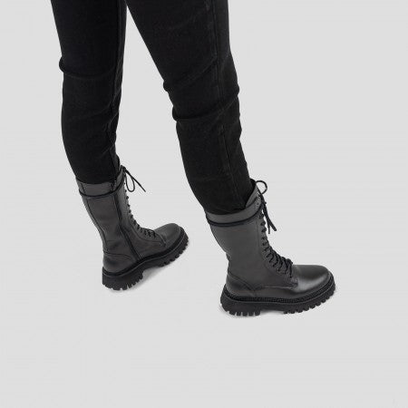 Groov-y High Top boots