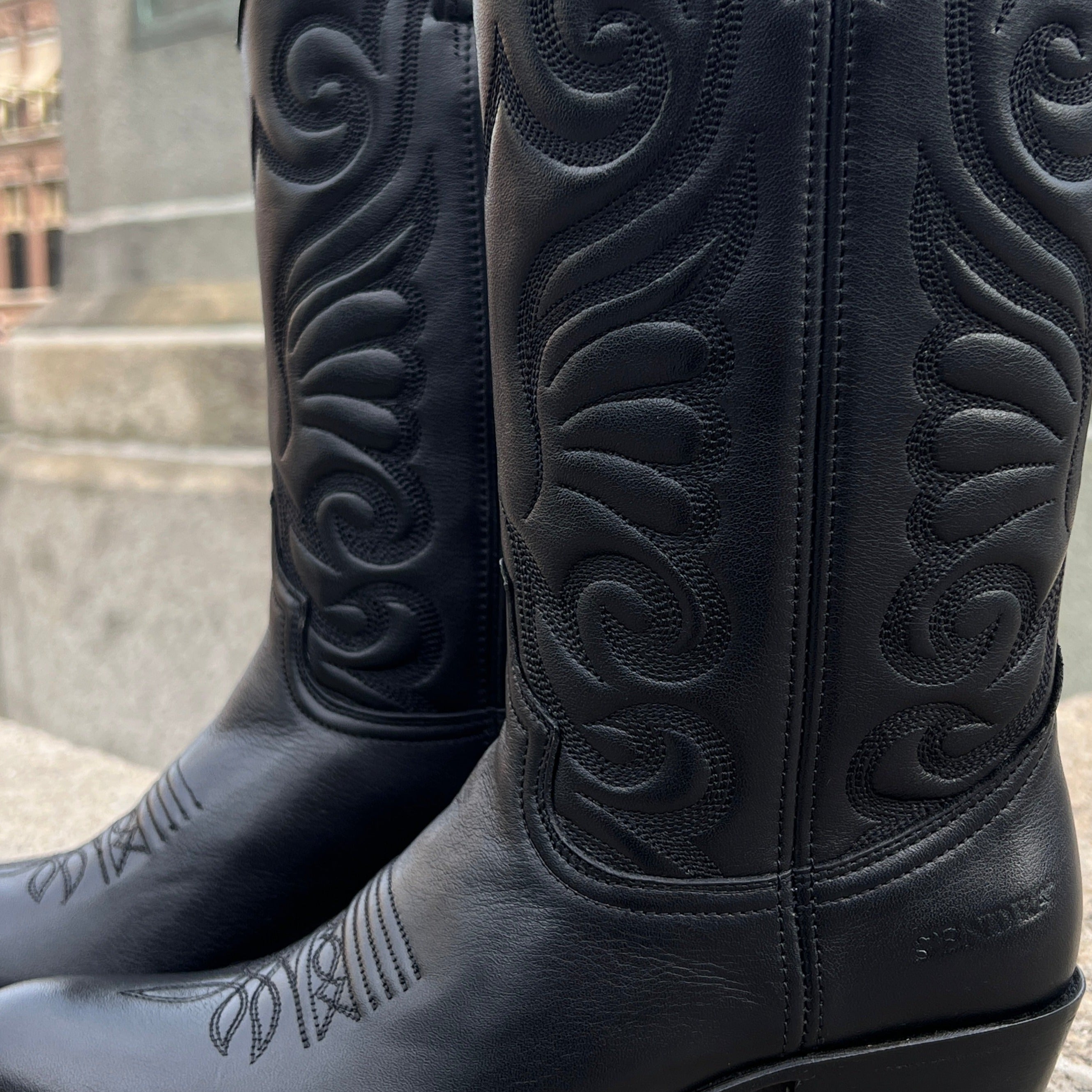 Debora cowboy boots - black